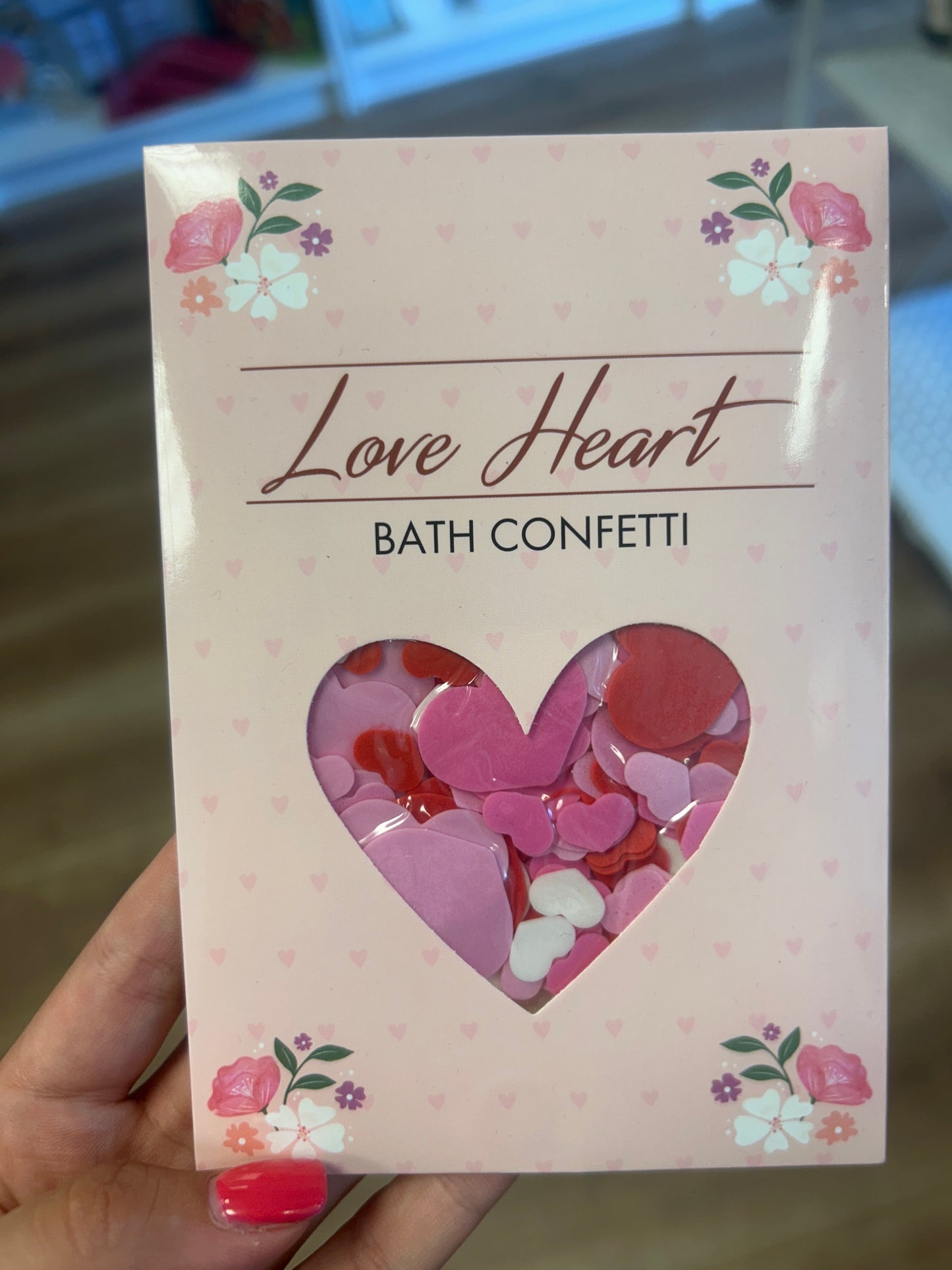 Love Heart Shaped Bath confetti