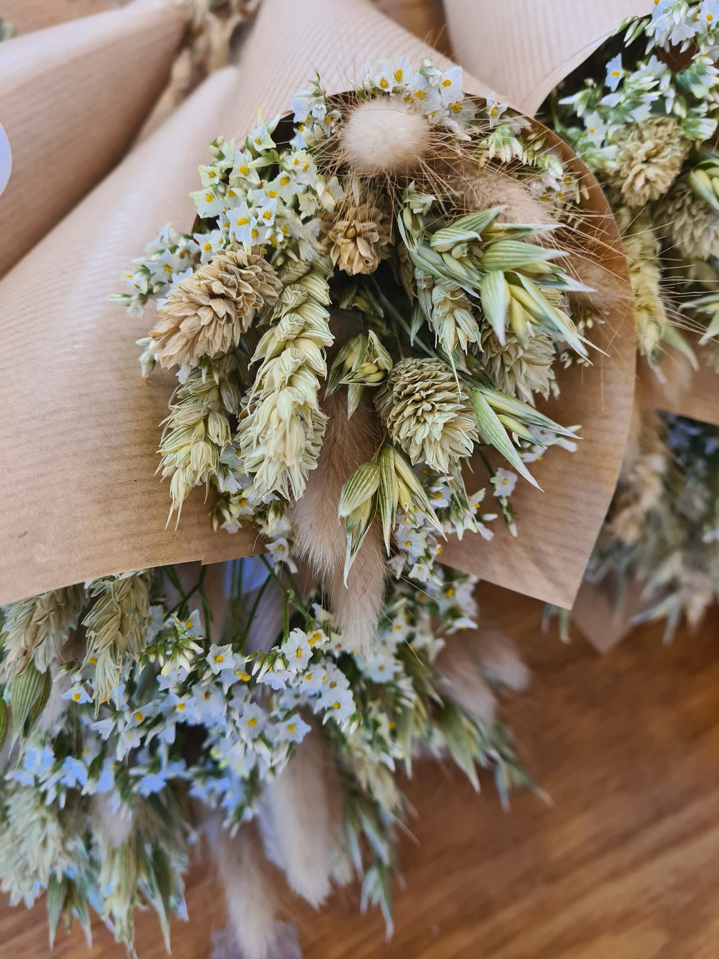Natural dried flower mini bunches
