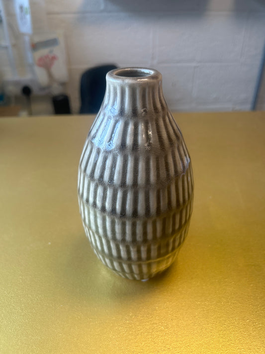 Arti Vase