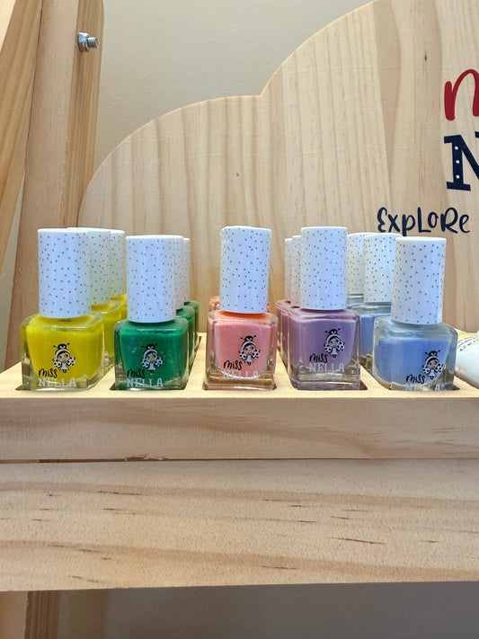 Miss Nella peel off nail polish